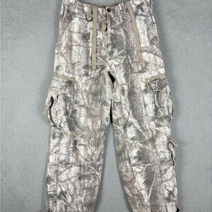 Abercrombie & Fitch Gray Camouflage Cargo Pants